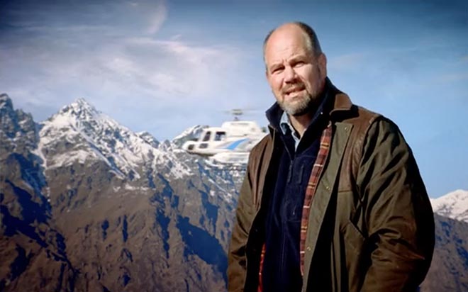 Peter Fitzsimmons in Air New Zealand TV Ad