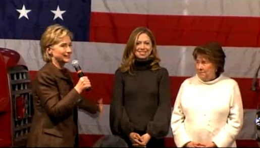 Hillary Clinton with daughter and mother