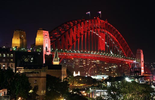 Sydney Harbour Bridge (red)