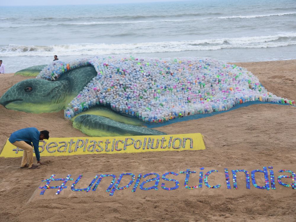 Unplastic India Turtle on Puri Beach by sand artist Sudarsan Pattnaik